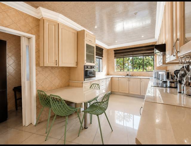 3 BEDROOM HOUSE FOR SALE IN THREE RIVERS EAST